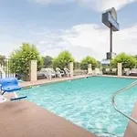 Days Inn By Wyndham Thomaston 
