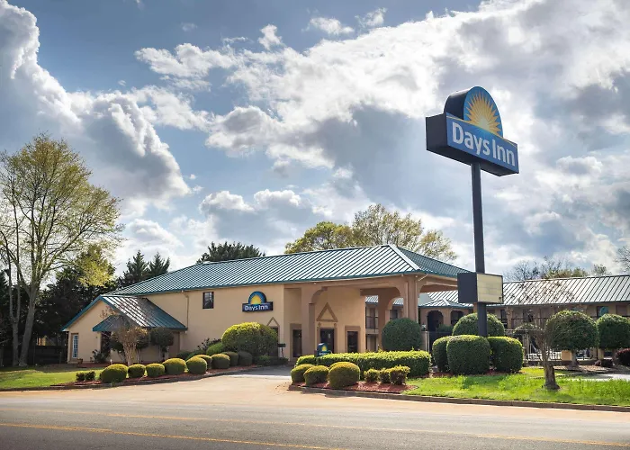Days Inn By Wyndham Thomaston